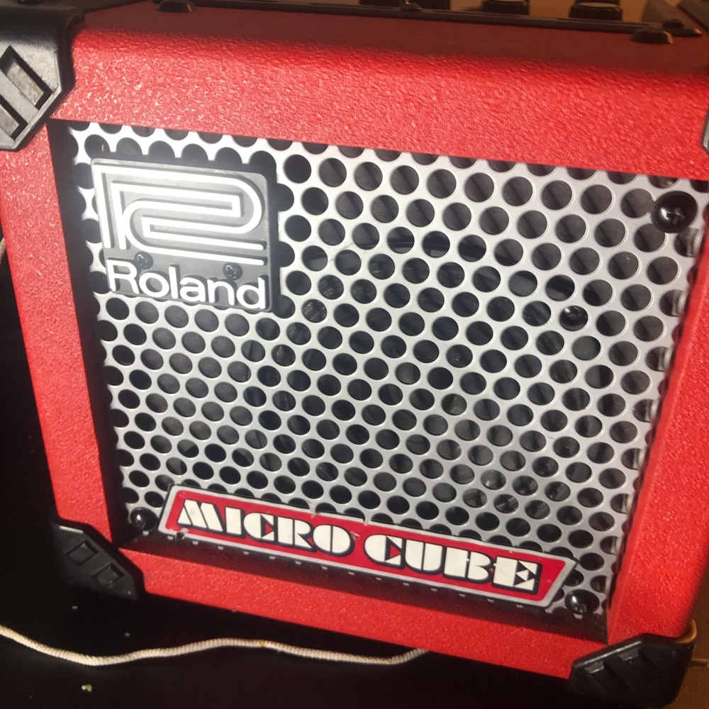 Roland MicroCube 2 - Picture 4 of 7